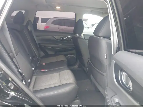 5N1AT2MT6HC756272 2017 NISSAN ROGUE - Image 8