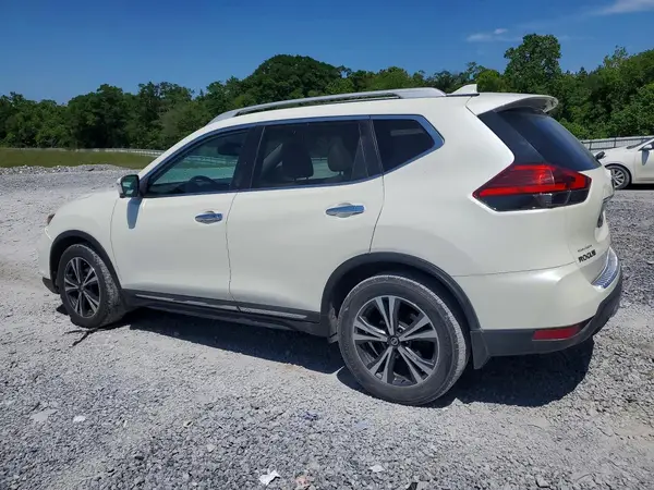 5N1AT2MT6HC764677 2017 NISSAN ROGUE - Image 2