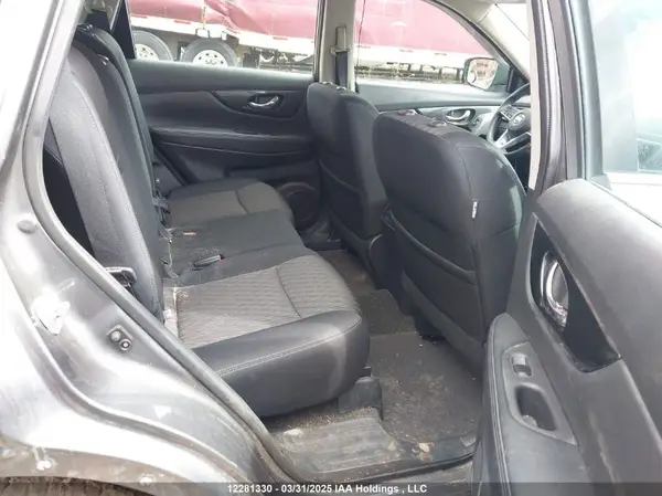5N1AT2MT6HC767837 2017 NISSAN ROGUE - Image 8