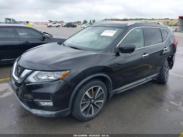 5N1AT2MT6HC768048 2017 NISSAN ROGUE - Image 2
