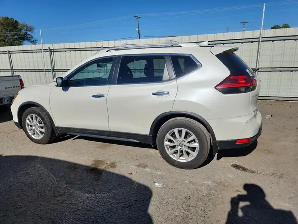 5N1AT2MT6HC774710 2017 NISSAN ROGUE - Image 2