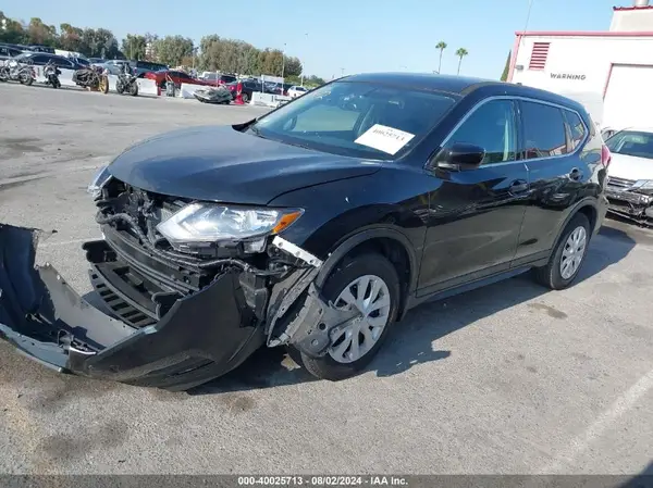 5N1AT2MT6HC776747 2017 NISSAN ROGUE - Image 2