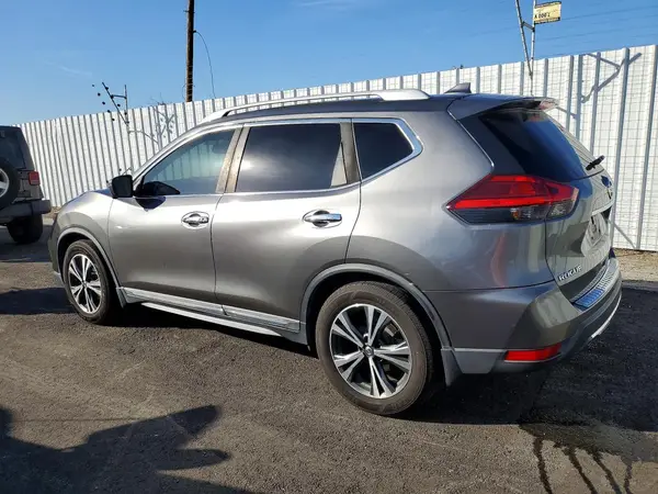 5N1AT2MT6HC782953 2017 NISSAN ROGUE - Image 2