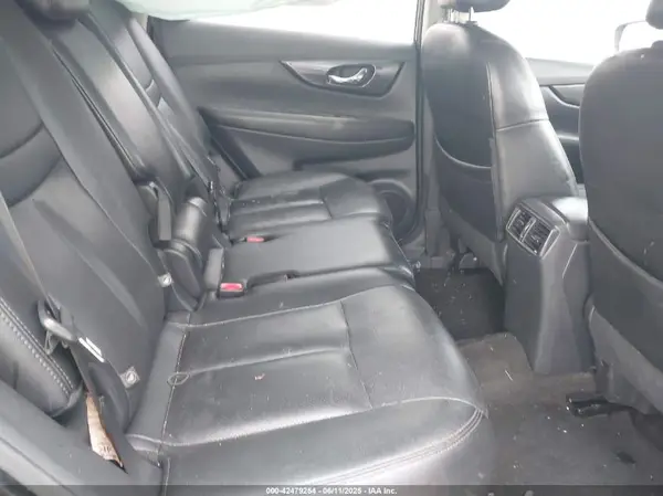 5N1AT2MT6HC783228 2017 NISSAN ROGUE - Image 8