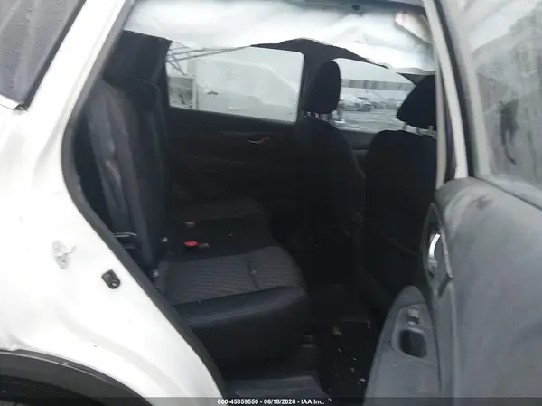 5N1AT2MT6HC796061 2017 NISSAN ROGUE - Image 8
