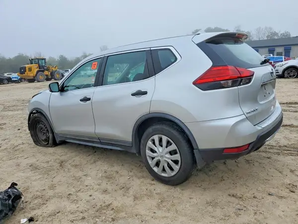 5N1AT2MT6HC796352 2017 NISSAN ROGUE - Image 2