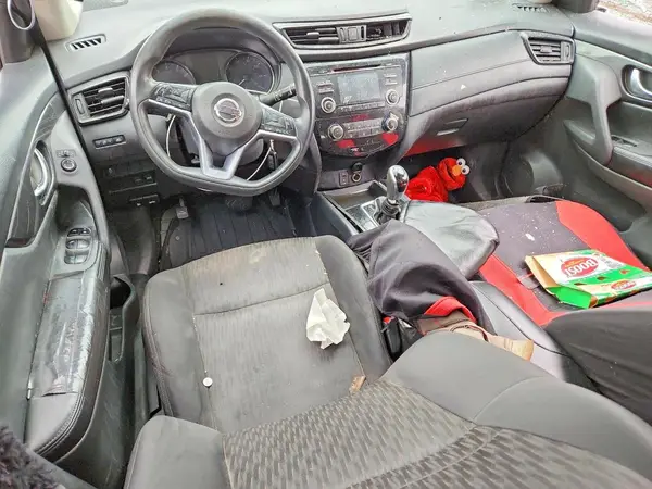 5N1AT2MT6HC798117 2017 NISSAN ROGUE - Image 8