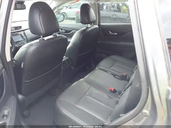 5N1AT2MT6HC798389 2017 NISSAN ROGUE - Image 8