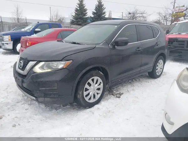 5N1AT2MT6HC802764 2017 NISSAN ROGUE - Image 2