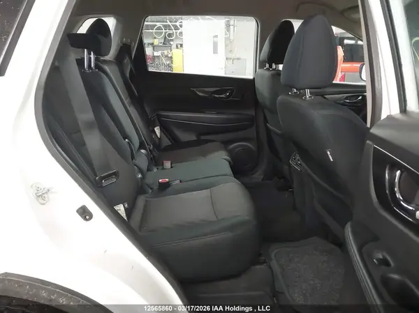 5N1AT2MT6HC806927 2017 NISSAN ROGUE - Image 8