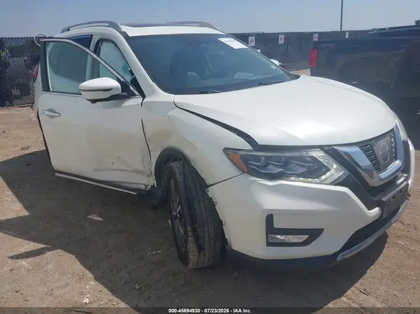 5N1AT2MT6HC808645 2017 NISSAN ROGUE - Image 1