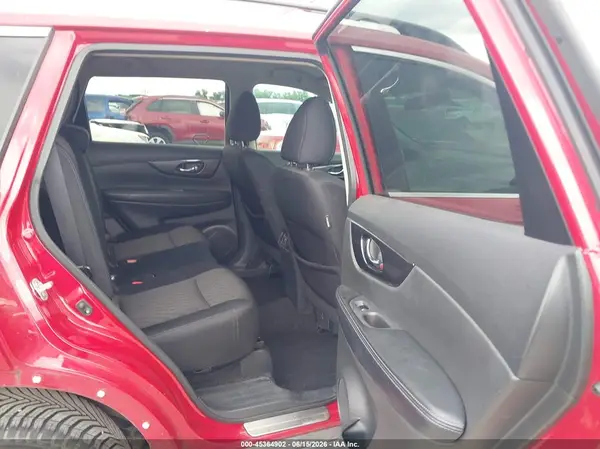 5N1AT2MT6HC809827 2017 NISSAN ROGUE - Image 8