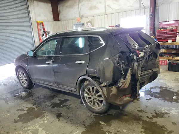 5N1AT2MT6HC817975 2017 NISSAN ROGUE - Image 2