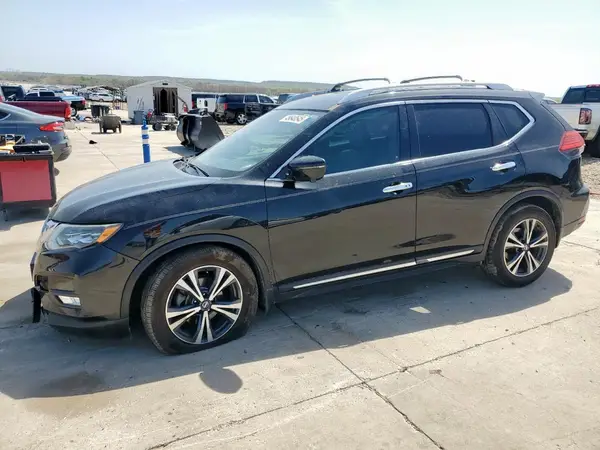 5N1AT2MT6HC828393 2017 NISSAN ROGUE - Image 1