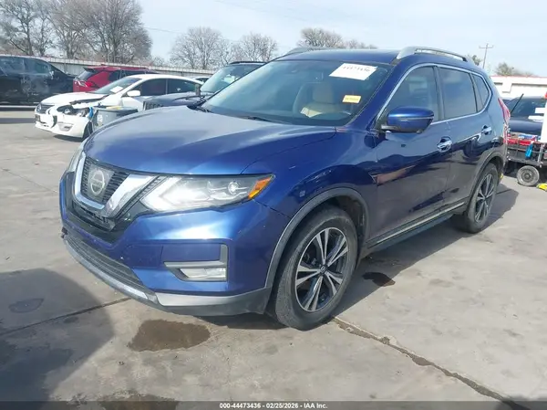 5N1AT2MT6HC829091 2017 NISSAN ROGUE - Image 2