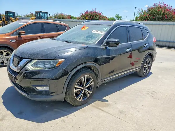 5N1AT2MT6HC830130 2017 NISSAN ROGUE - Image 1