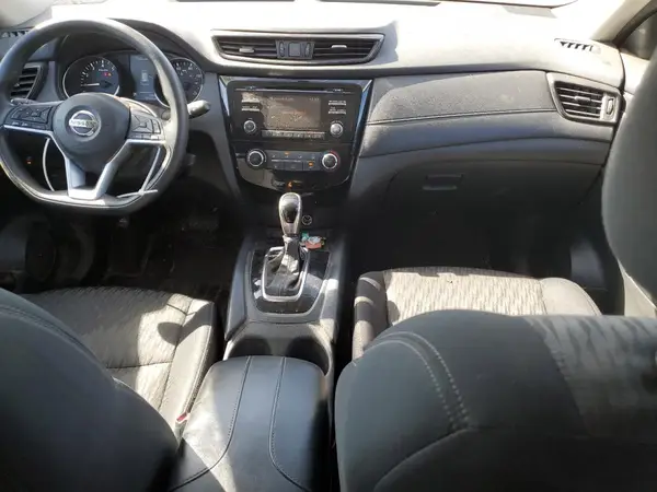 5N1AT2MT6HC841399 2017 NISSAN ROGUE - Image 8