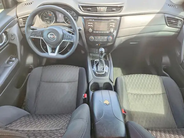 5N1AT2MT6HC843783 2017 NISSAN ROGUE - Image 8