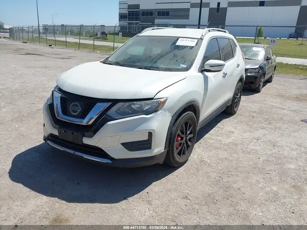 5N1AT2MT6HC844951 2017 NISSAN ROGUE - Image 2