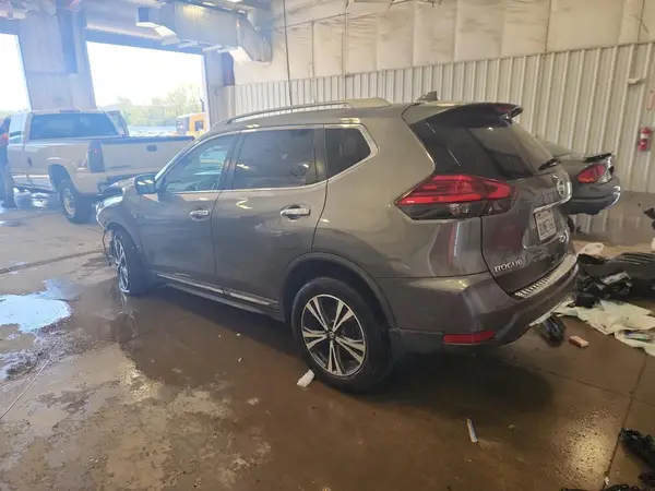 5N1AT2MT6HC853326 2017 NISSAN ROGUE - Image 2