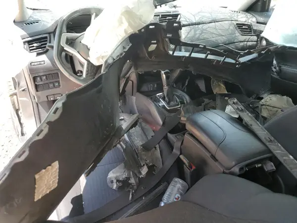 5N1AT2MT6HC858185 2017 NISSAN ROGUE - Image 8