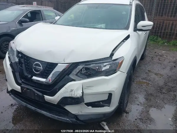 5N1AT2MT6HC862298 2017 NISSAN ROGUE - Image 2