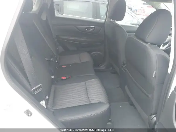 5N1AT2MT6HC862298 2017 NISSAN ROGUE - Image 8