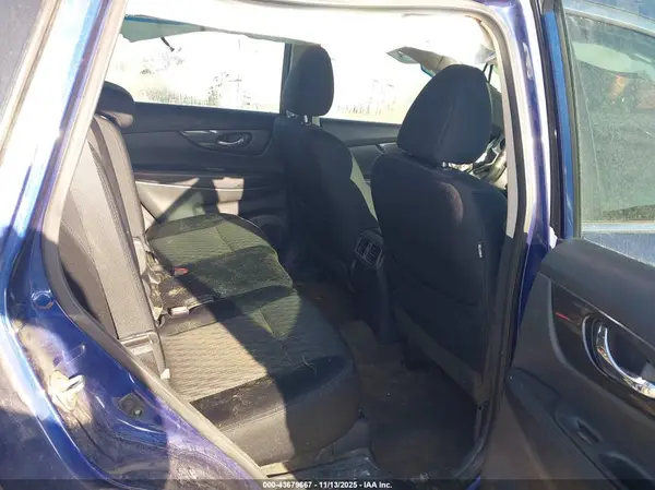 5N1AT2MT6HC862348 2017 NISSAN ROGUE - Image 8