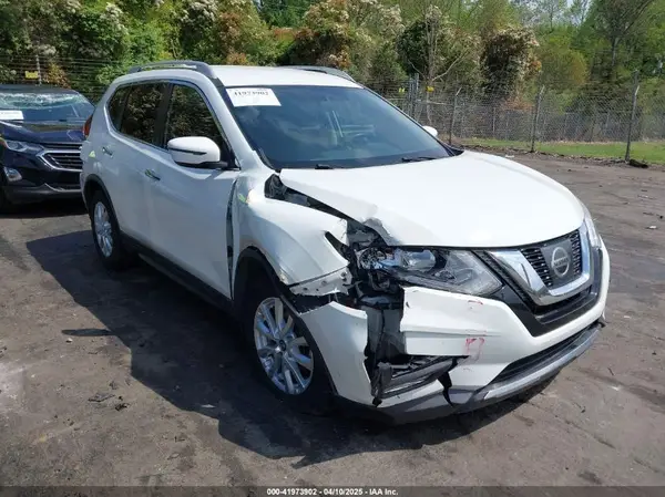 5N1AT2MT6HC883345 2017 NISSAN ROGUE - Image 1