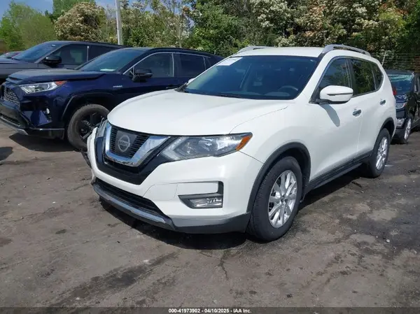 5N1AT2MT6HC883345 2017 NISSAN ROGUE - Image 2