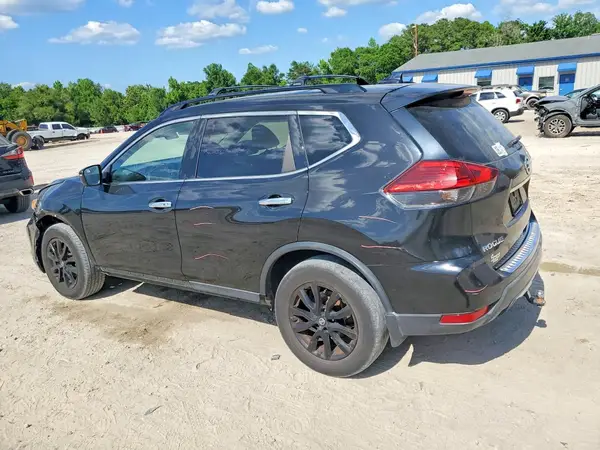 5N1AT2MT6HC885466 2017 NISSAN ROGUE - Image 2