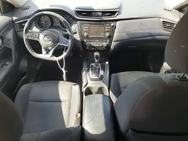 5N1AT2MT6HC885466 2017 NISSAN ROGUE - Image 8