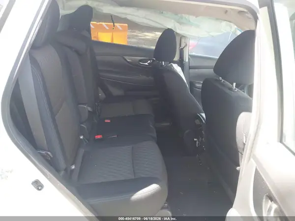 5N1AT2MT6HC886178 2017 NISSAN ROGUE - Image 8