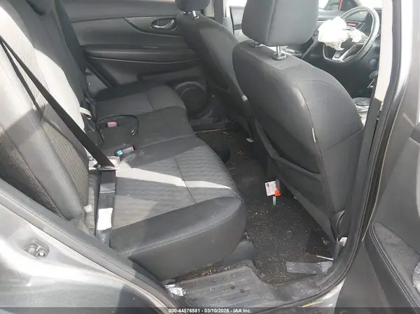 5N1AT2MT6JC708616 2018 NISSAN ROGUE - Image 8
