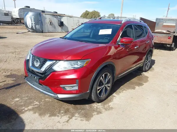 5N1AT2MT6JC717302 2018 NISSAN ROGUE - Image 2