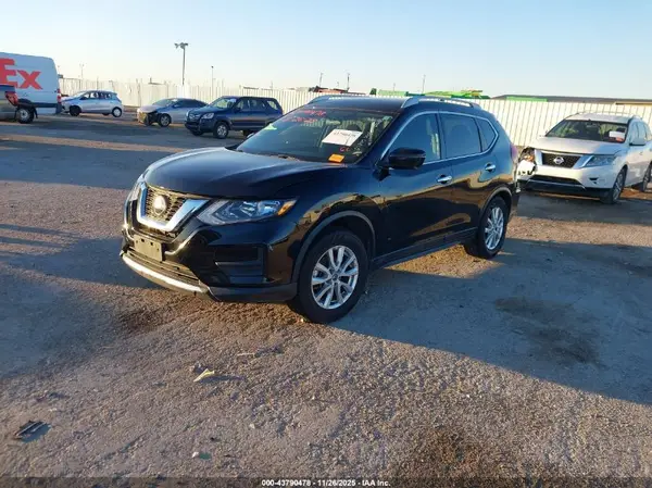 5N1AT2MT6JC729059 2018 NISSAN ROGUE - Image 2
