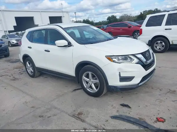 5N1AT2MT6JC733600 2018 NISSAN ROGUE - Image 1