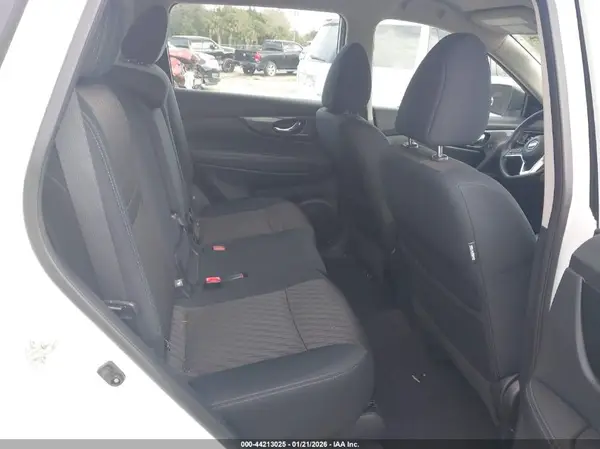 5N1AT2MT6JC733600 2018 NISSAN ROGUE - Image 8