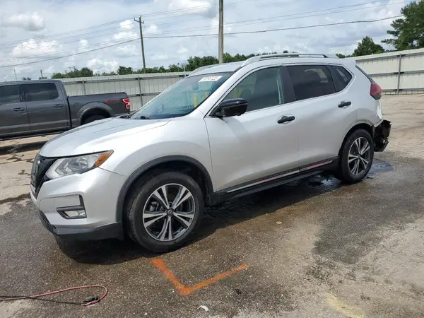 5N1AT2MT6JC738036 2018 NISSAN ROGUE - Image 1