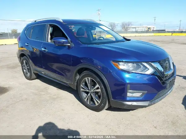 5N1AT2MT6JC738280 2018 NISSAN ROGUE - Image 1