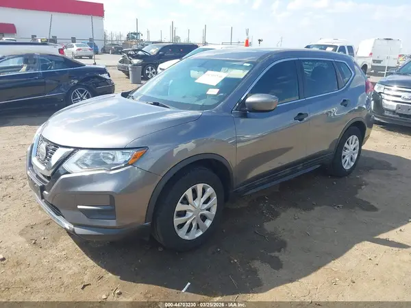 5N1AT2MT6JC747156 2018 NISSAN ROGUE - Image 2
