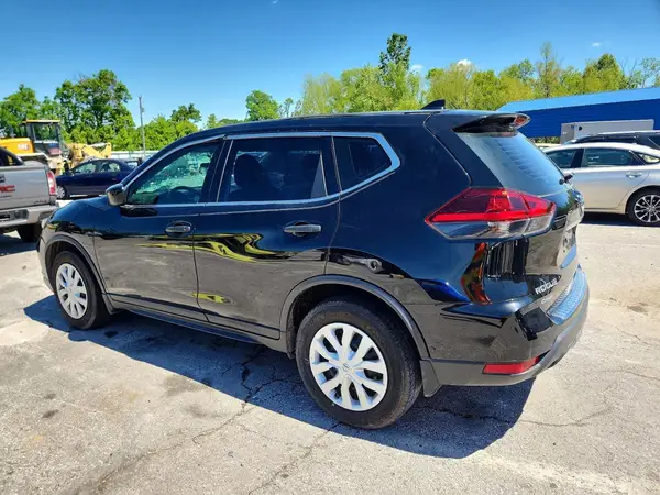 5N1AT2MT6JC747996 2018 NISSAN ROGUE - Image 2