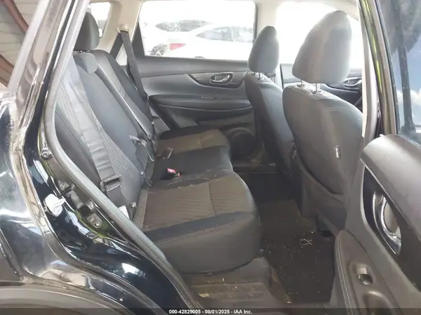 5N1AT2MT6JC751983 2018 NISSAN ROGUE - Image 8