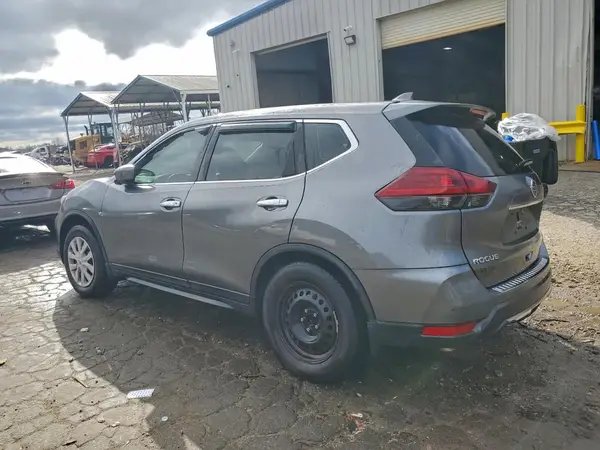 5N1AT2MT6JC752048 2018 NISSAN ROGUE - Image 2