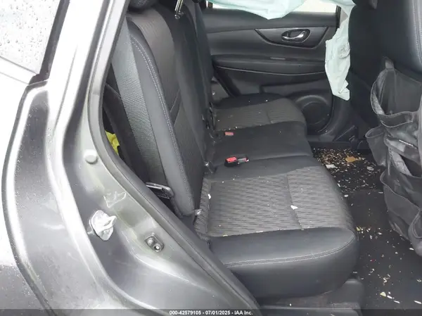 5N1AT2MT6JC761803 2018 NISSAN ROGUE - Image 8