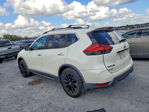 5N1AT2MT6JC765771 2018 NISSAN ROGUE - Image 2