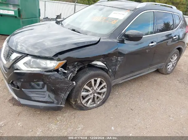 5N1AT2MT6JC765821 2018 NISSAN ROGUE - Image 2