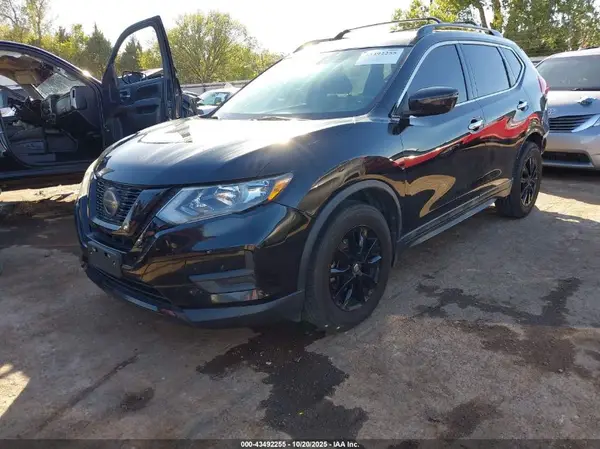 5N1AT2MT6JC773255 2018 NISSAN ROGUE - Image 2