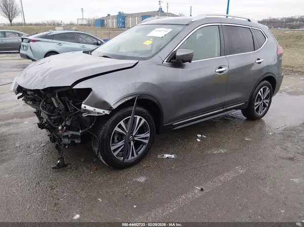 5N1AT2MT6JC794896 2018 NISSAN ROGUE - Image 2