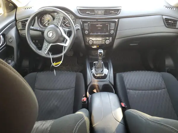 5N1AT2MT6JC796177 2018 NISSAN ROGUE - Image 8